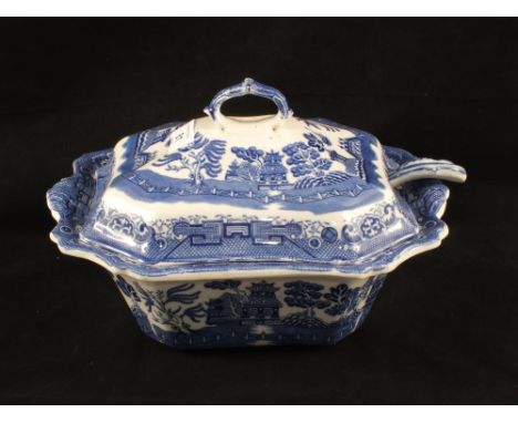 An Allertons Willow pattern tureen, Wedgwood & Co Indiana ladle and a small meat plate