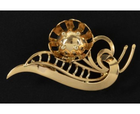elegant fifties' brooch in yellow and pink gold (18 carat) || Sierlijke vintage broche in geel en roos goud (18 karaat) met e