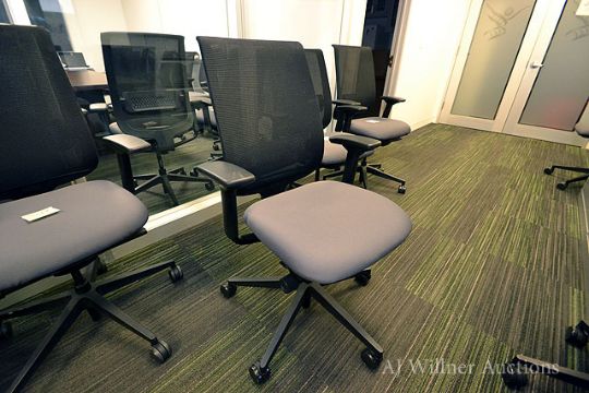 Steelcase Model 466160mt Reply Mesh Back Office Chair