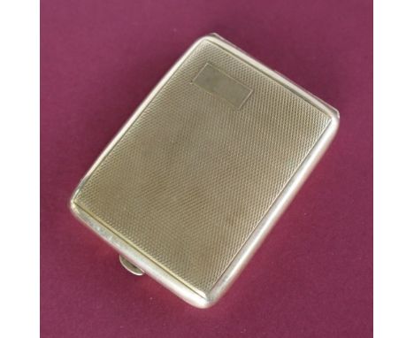 A 9ct yellow gold match book case, of rectangular form with engine turned decoration, 60mm x 46mm, approximately 32 grams