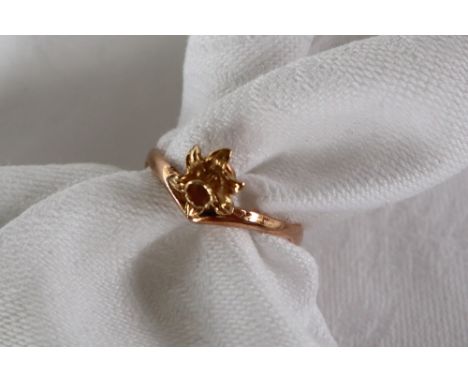 A Clogau 9ct yellow gold daffodil ring, size R 1/2, approximately 2 grams