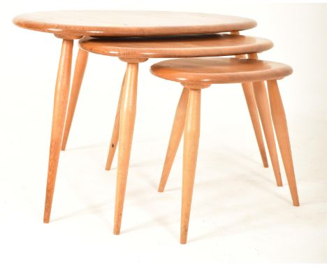 Lucian Ercolani for Ercol - Model 354 - A retro 1960s beech and elm blonde set of Pebble nesting tables. The nest of tables h