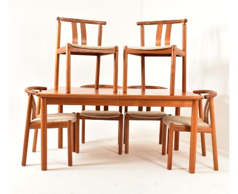 Hans J Frydendal for Boltinge Stolefabrik - A retro 20th century 1960s Danish designer teak dining table and six chairs. The 