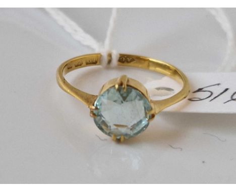 A solitaire aquamarine ring size P 18ct gold 2.4 gms