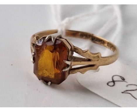 A orange stone ring AF 9ct size O 2.2 gms