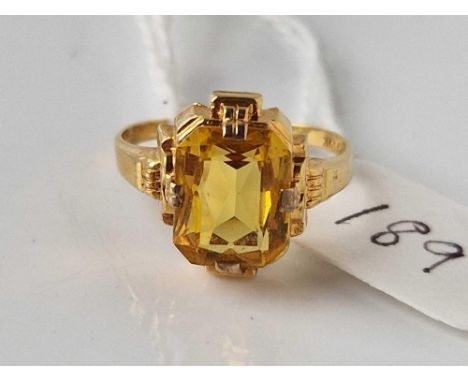 A citrine set ring 10ct gold size O