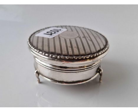 Circular jewellery box with hinged cover on three pad feet. 3 in diam . Birmingham 1926