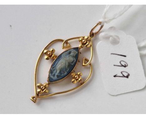 A fancy gold set pendant with stone cameo 2 gms