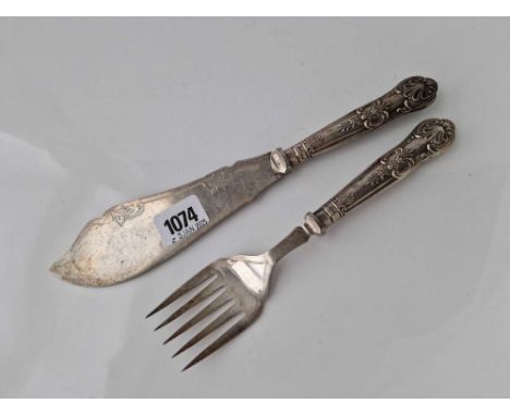 Pair of Kings pattern silver handled fish servers