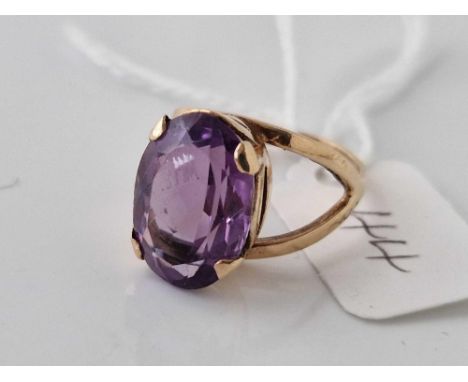 A amethyst dress ring 10ct gold size L 3 gms