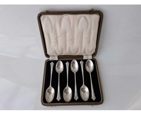 A Box Set of Six Victorian Tea Spoons London 1886 70g 