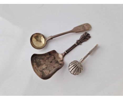 Napkin clip, Victorian Exeter salt spoon And a caddy spoon. 24Gms