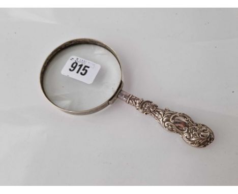 A silver handled magnifying glass, 5" long (small chip), Birmingham 1900