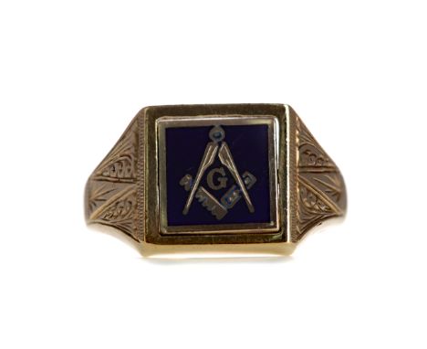 ENAMEL MASONIC SWIVEL RING, with blue enamelled section with square and compass motif, engraved shoulders, in nine carat gold