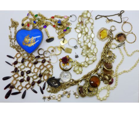 Costume jewellery and a trinket box 