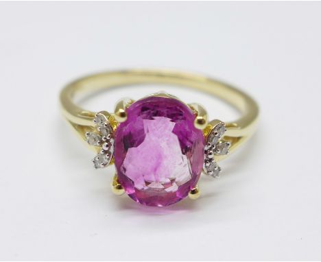 A 9ct gold, pink fluorite and diamond ring, 2.1g, L 