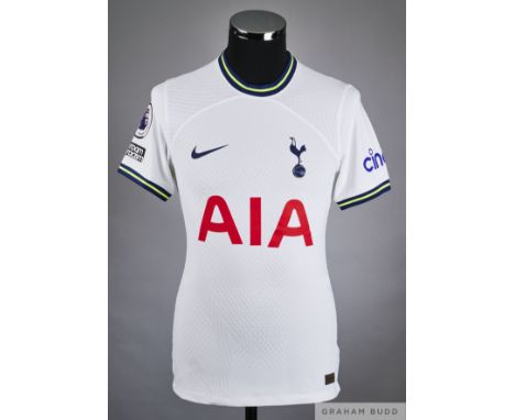 Lucas Moura white and blue No.27 Tottenham Hotspur short-sleeved shirt, 2022-23, Nike, M with crew-neck collar and printed ba