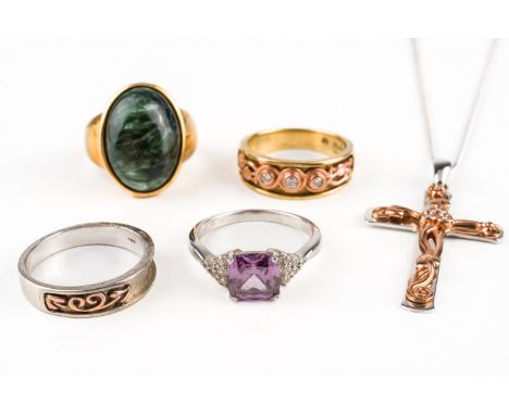 A CLOGAU 9CT TWO COLOUR GOLD AND DIAMOND THREE STONE RING, THREE RINGS AND A CLOGAU CROSS PENDANT (6)Comprising; the Clogau 9