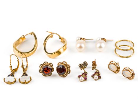 SEVEN PAIRS OF EARRINGS AND EARSTUDS (14)Comprising; a pair of gold, sapphire and opal pendant earrings, detailed 375, a pair
