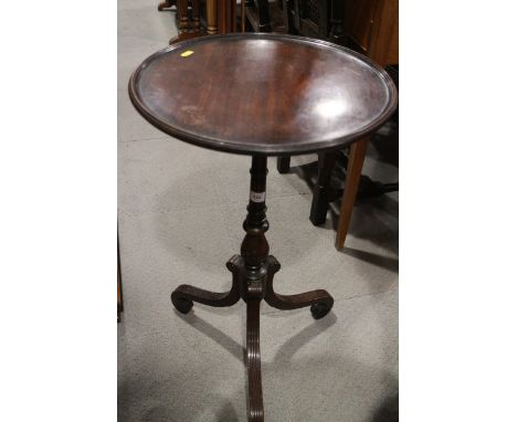 A late 19th century mahogany circular tray top occasional table, on turned and tripod splay supports, 16 1/2" dia 