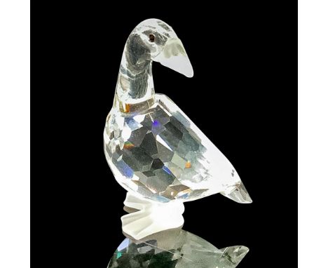 Faceted clear cut crystal with frosted beak and feet. This item has its original box. Swarovski backstamp. Box measures 3.25"