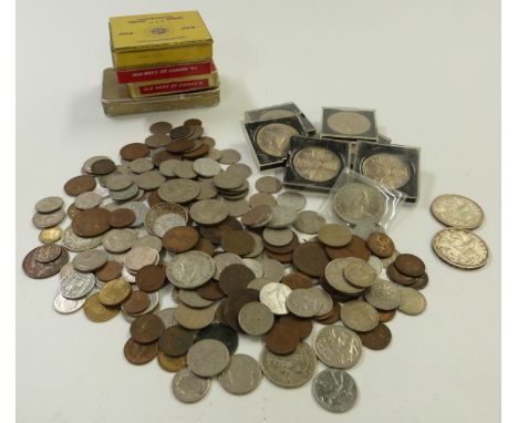 A quantity of UK and overseas coinage including two 1935 rocking horse crowns, Irish Free State etc and some vintage cigarett