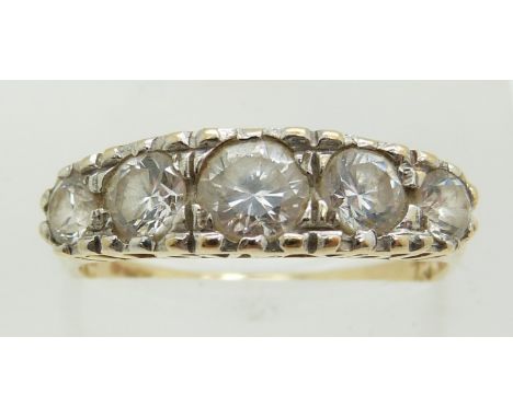 A 14ct gold ring set with cubic zirconia, 2.7g, size N