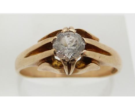 A 9ct gold ring set with paste, 3.8g, size S