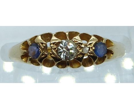 Edwardian 18ct gold ring set with paste and sapphires, Chester 1904, 2.3g, size K/L