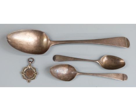 Georgian hallmarked silver table spoon, London 1815, two Georgian hallmarked silver teaspoons and a silver billiard fob, weig