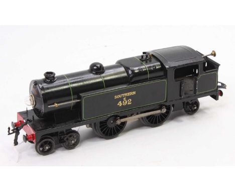 Hornby E220, 4-4-2 Special tank loco 20v AC with replacement spoons. Totally repainted black lined green ‘Southern E 492.’ Sm