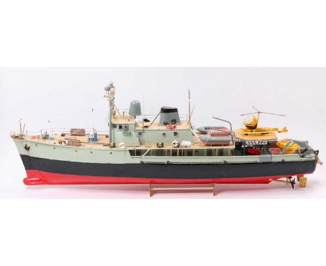 A very well made working model of Jacques-Yves Cousteau research boat CALYPSO by Billings Boats of Denmark. Model length 94cm