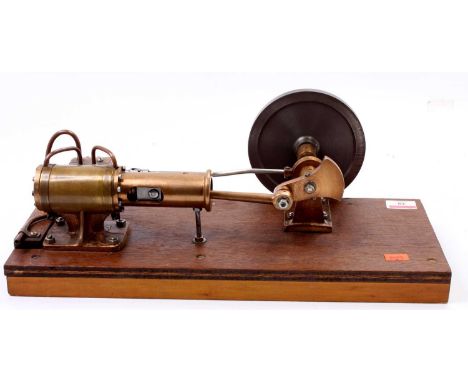 Scratchbuilt stationary horizontal mill engine, comprising single cylinder, fitted with slip eccentric, powering a heavy un-s