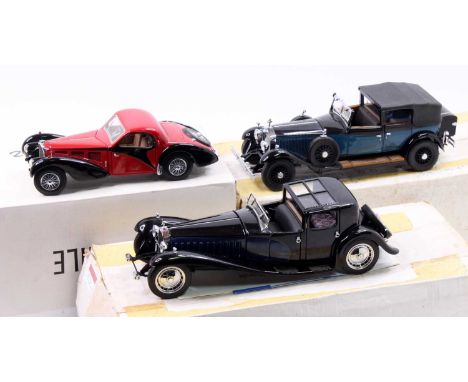A group of 3 Franklin Mint boxed 1/24th scale diecast models as follows, 1930 Bugatti Royale Coupe Napoleon, 1936 Bugatti typ