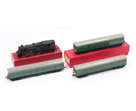 A Roco H0 scale boxed diesel electric and steam continental outline locomotive group, three various boxed examples to include