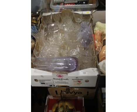 A TRAY OF GLASSWARE TO INCLUDE CAITHNESS, AND CUT GLASS  (TRAY NOT INCLUDED)