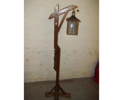 A RETRO FLOOR STANDING ADJUSTABLE STANDARD LAMP