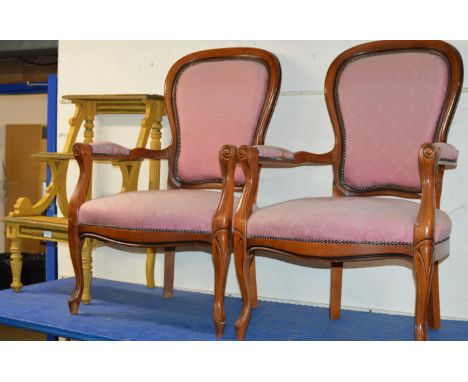 WOODEN LIBRARY STYLE STEP LADDER &amp; PAIR OF REPRODUCTION MAHOGANY BEDROOM CHAIRS     