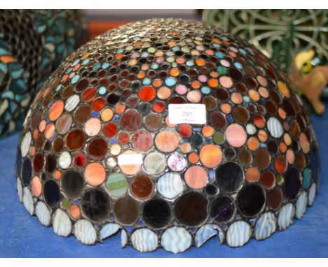 DECORATIVE TIFFANY STYLE LAMP SHADE     