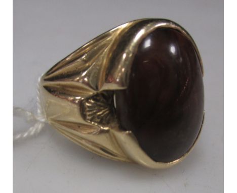 A cabuchon fire agate dress ring  