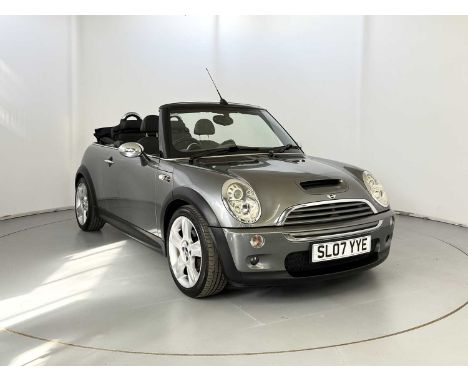 Registration: SL07YYE  VIN: WMWRH32060TM25412  Mileage Showing: 86,000  Transmission: Manual  MOT: 18/12/2025  Number of Keys
