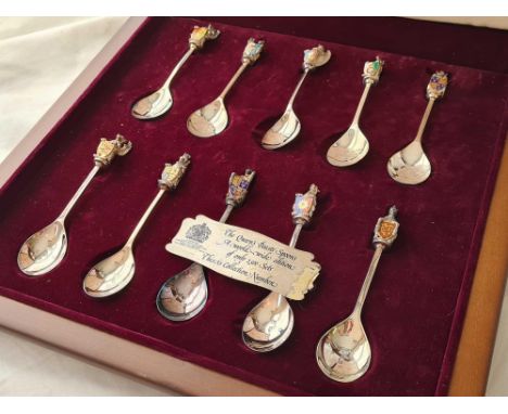 Good cased set of "The Queens Beasts " spoons with enamel decoration. Birmingham 1952. 470gms