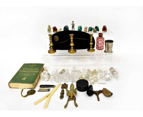 A collectors' lot to include a vintage Boys Brigade hat, 'A Key to English furniture' book by H P Shapland, a quantity of Wad