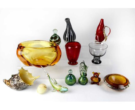 A quantity of early/mid-20th century glassware to include a Murano glass bowl, ruby glass vases, carnival glass bowl, a Muran