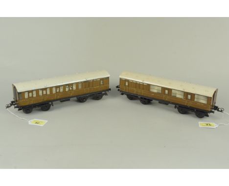 A pair of vintage Hornby LNER through carriages, approx 31cm long (mild play wear)