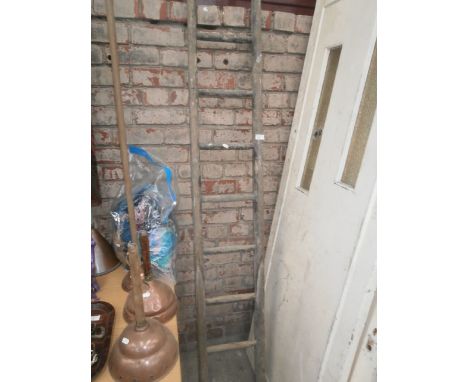 7 foot wood ladder