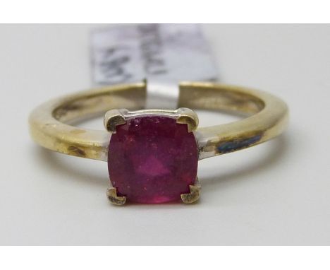 A silver gilt cushion cut ruby ring, R/S