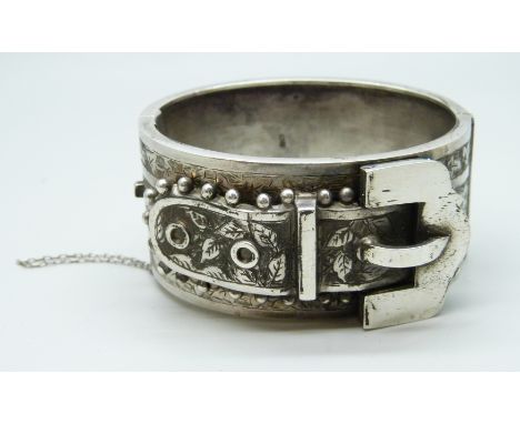 A Victorian silver buckle bangle, Birmingham 1883, 48g, 3.1cm wide, with fitted case