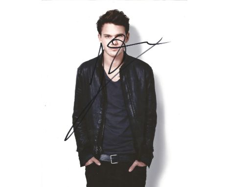  Jeremy Irvine signed 10 x 8 b/w Photoshoot Portrait Photo, from in person collection autographed at. Good Condition. All sig