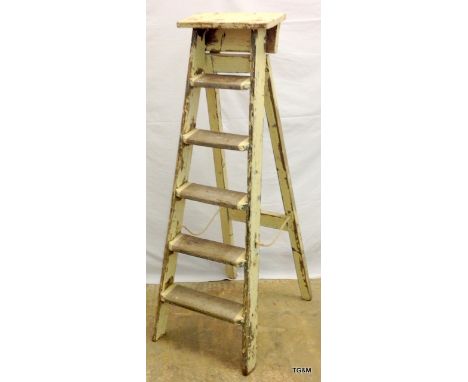 A set of painted pine step ladders, 131cm 